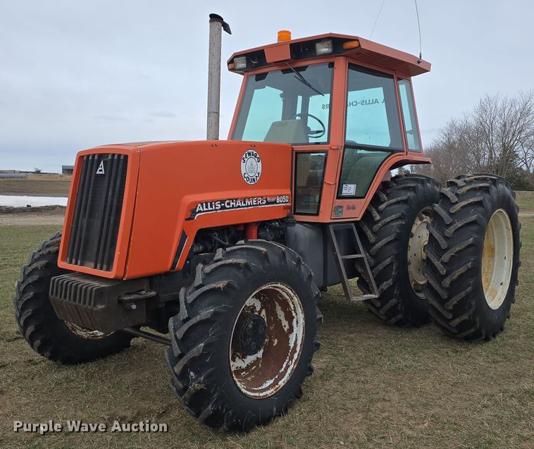 1985 Allis-Chalmers 8050 MFWD tractor - DW3243