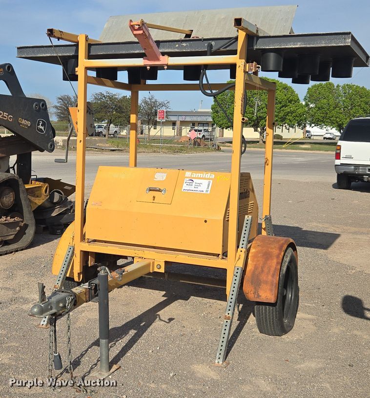 Amida ODLSE15LA arrow board trailer - DW8653