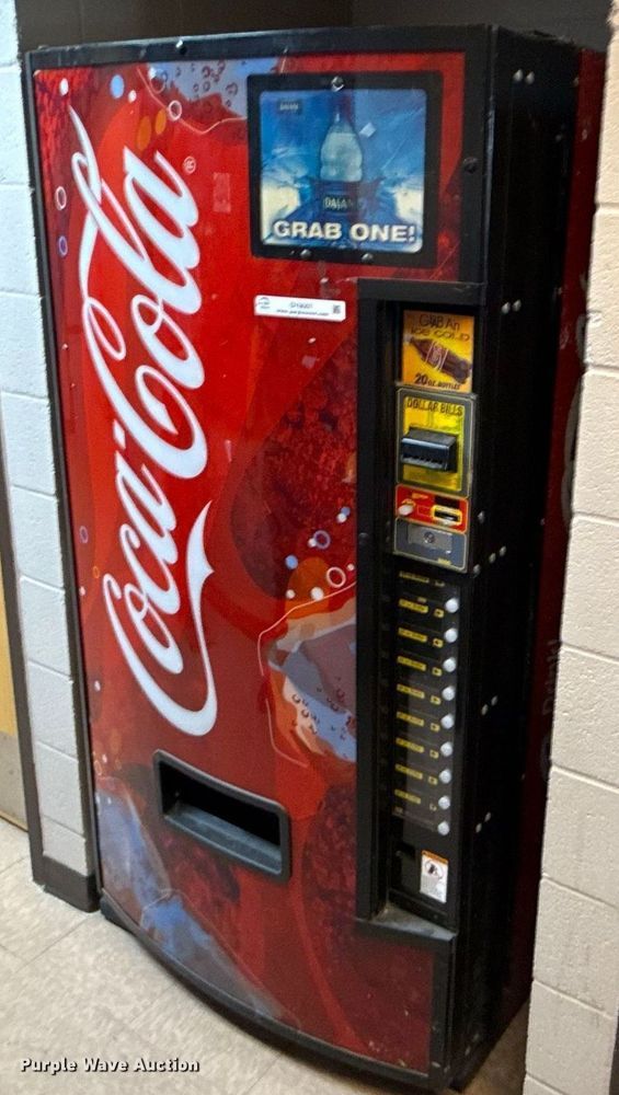 Dixie Narco DN-501 CC vending machine - DY8001