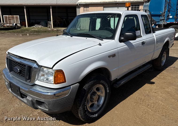 2005 Ford Ranger XLT SuperCab pickup truck - ED4141