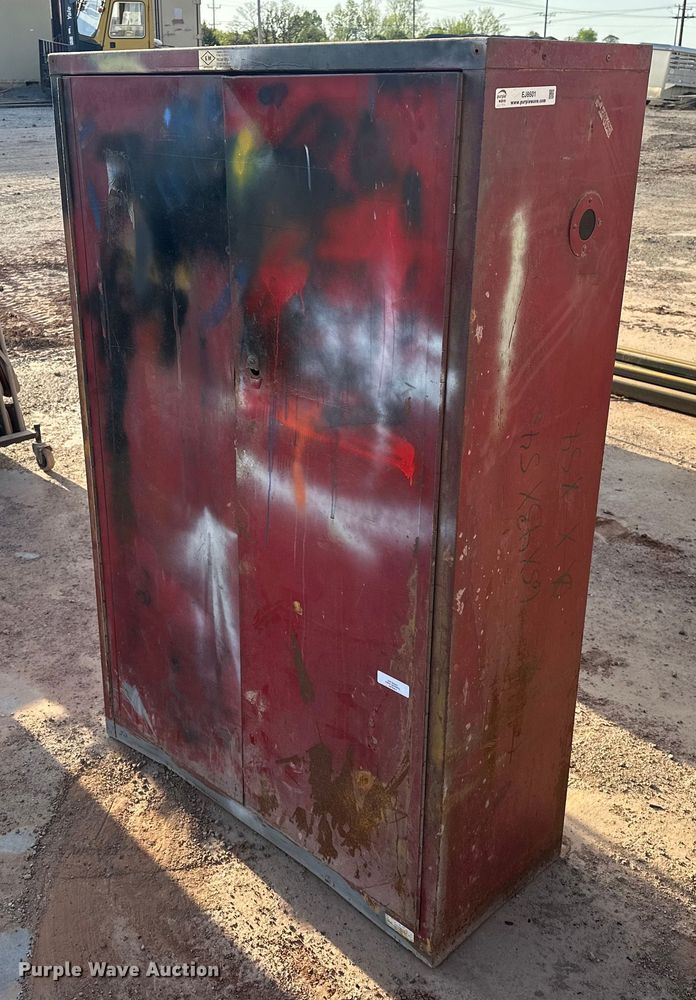 Trojan Metal Products safety cabinet - EJ8601