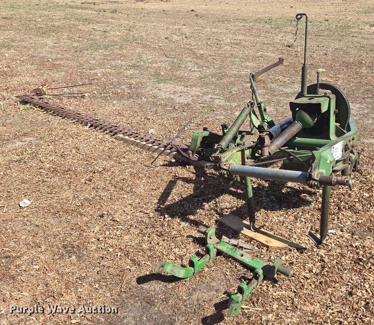 John Deere sickle mower - DT7083