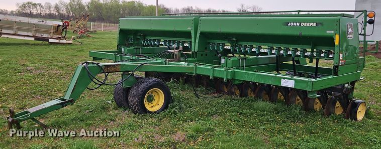 John Deere 750 grain drill - DT7713