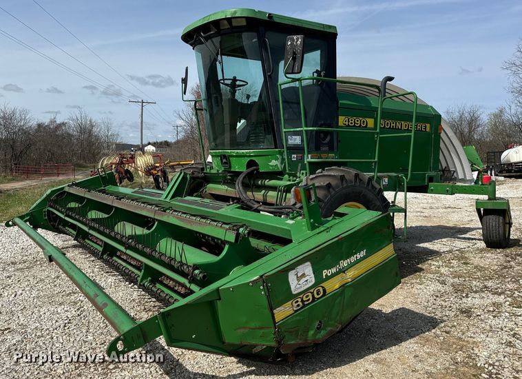 1998 John Deere 4890 swather / windrower - DV1870