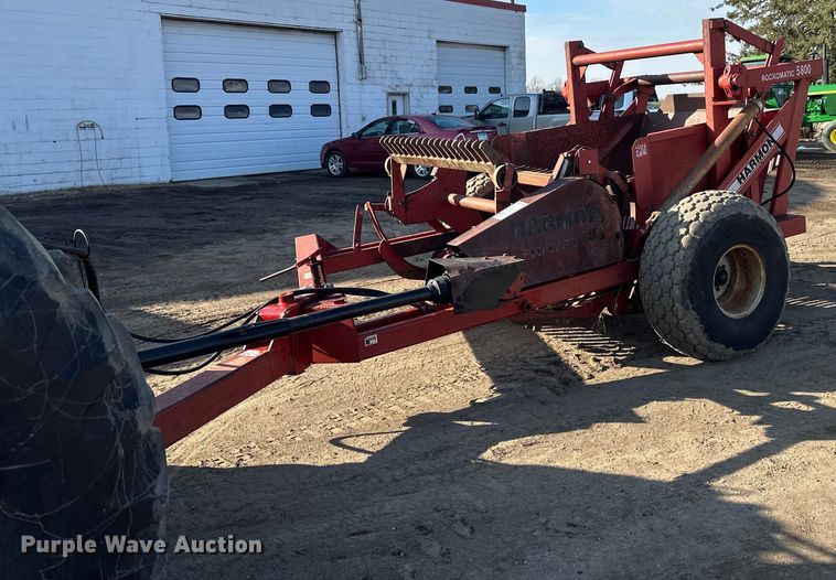 1990 Harmon Rockomatic 5800 rock picker - EC2380