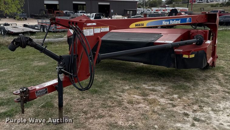 2010 New Holland H6830 disc mower - EJ3586