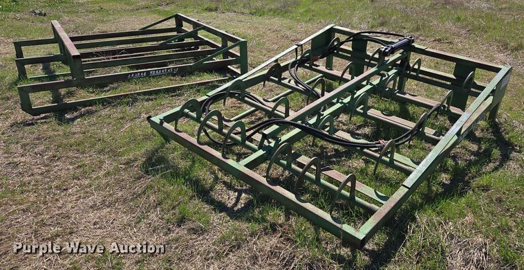 Hay Buddy hay handling equipment - EJ8345