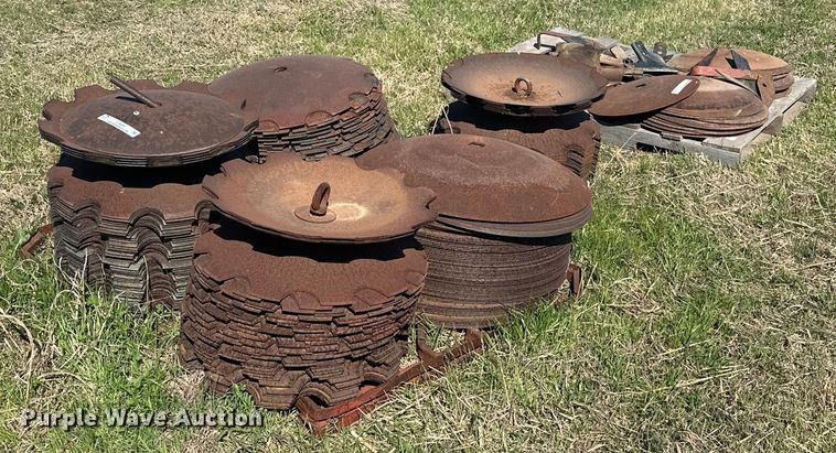 Approximately 200 disks - EJ8354
