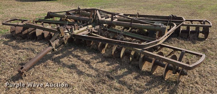 John Deere tandem disk - EJ8423
