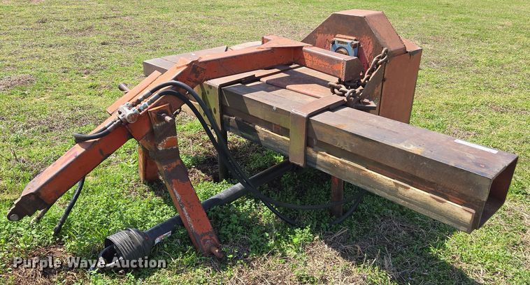 Savage 4200 pecan harvester - EJ8448