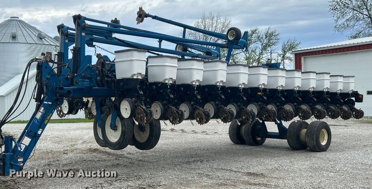 Kinze 3700 planter - EK2839