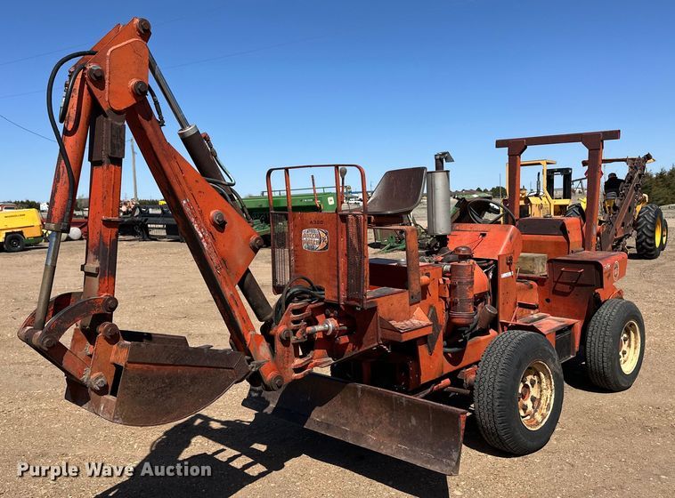 1980 Ditch Witch R40 trencher - EQ4545