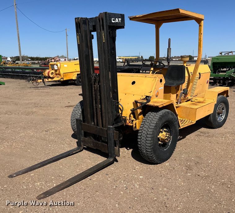 Caterpillar forklift - EQ4571