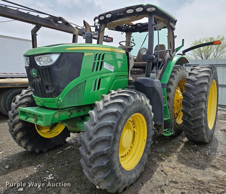 2012 John Deere 6190R MFWD tractor - YA0459