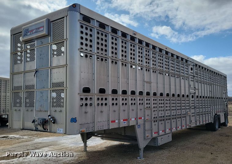 2007 M.H. Eby livestock trailer - DN3713