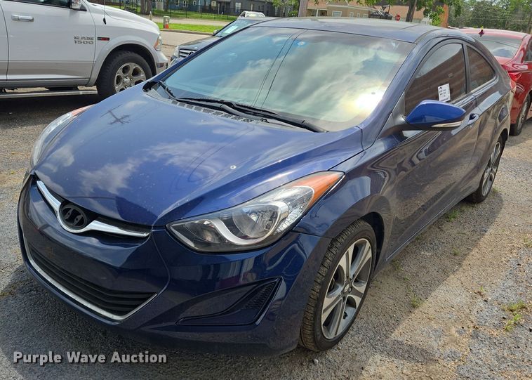 2013 Hyundai Elantra  - DT4781