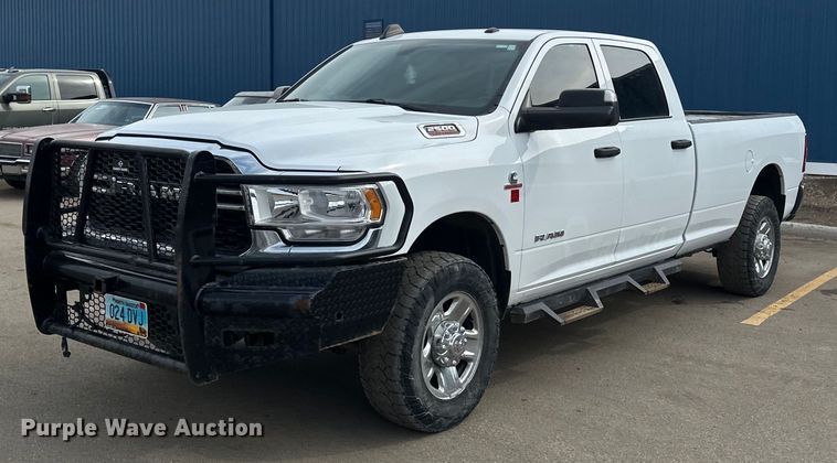 2022 Dodge Ram 2500 Crew Cab pickup truck - EC2378