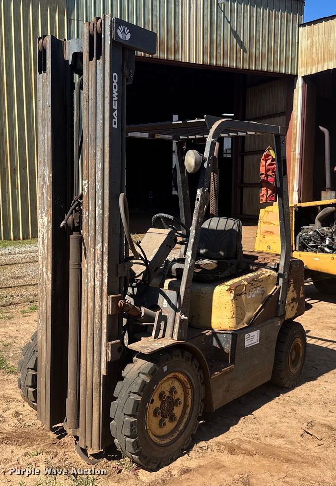 Daewoo D25S-3 forklift - EC3513