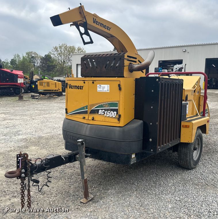 2016 Vermeer BC1500 wood chipper - EC3527