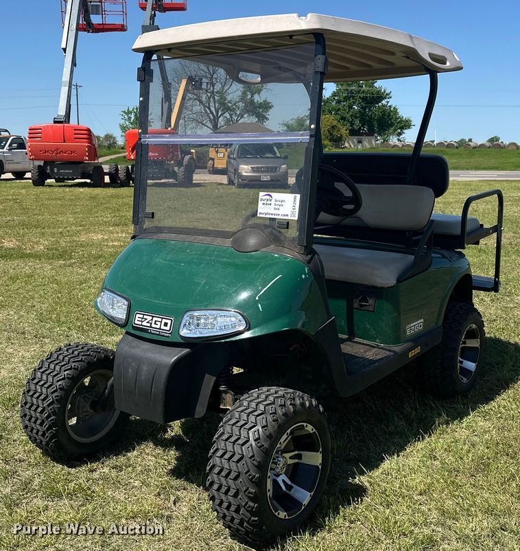 EZ-GO RXV golf cart - EF2999