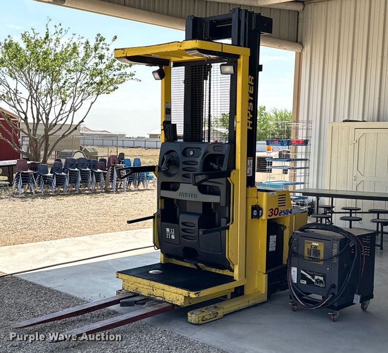 2006 Hyster R30XMS2 order picker - EJ3644