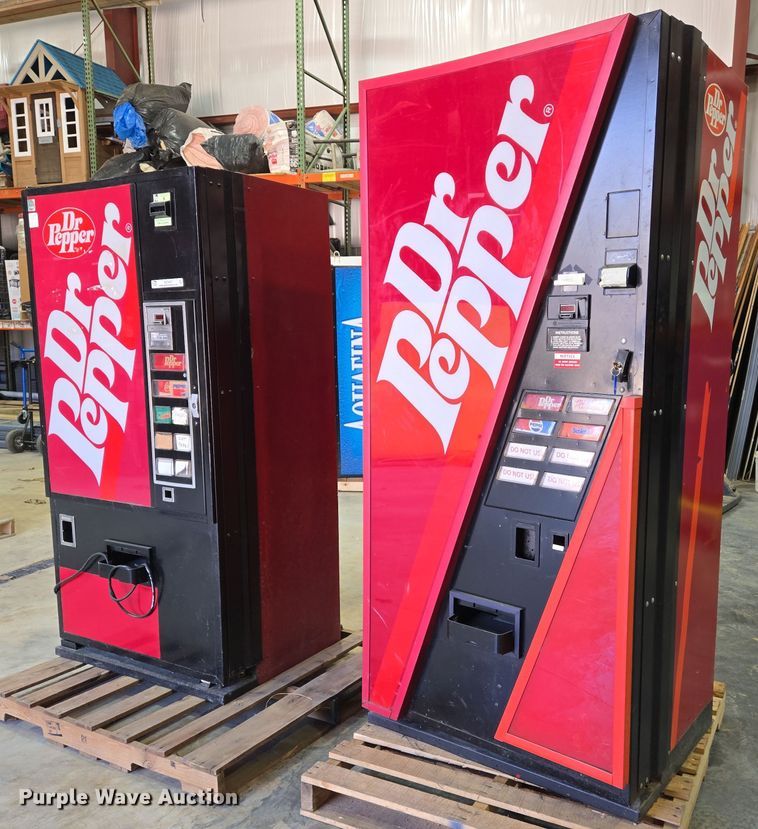 (2) vending machines - EJ7407
