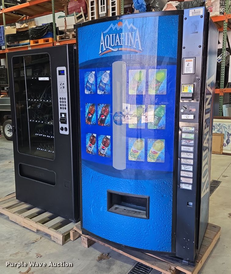 (2) vending machines - EJ7408