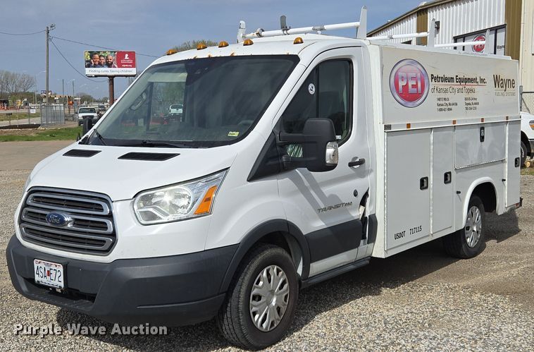 2016 Ford Transit 250 utility van - EM7008