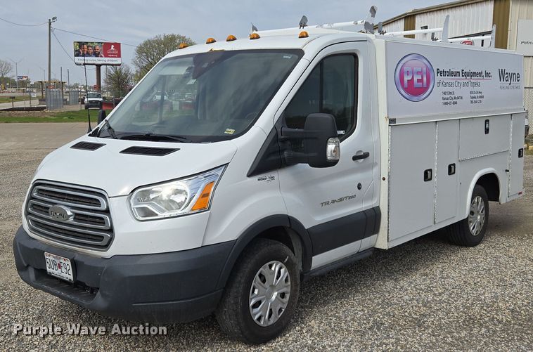 2016 Ford Transit 250 utility van - EM7009