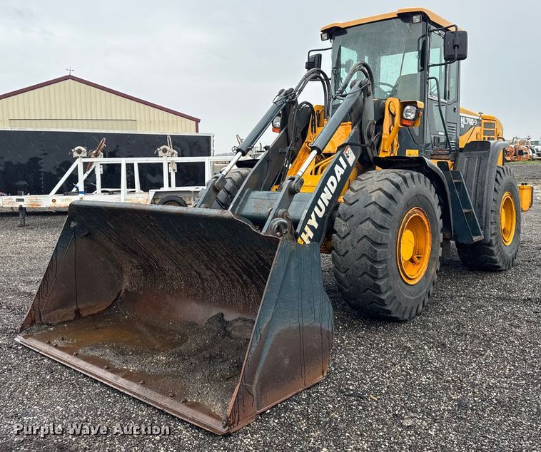 2011 Hyundai HL740-9TM wheel loader - DH9912