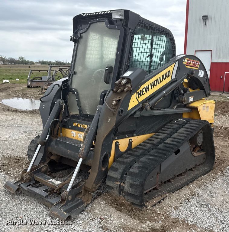 2012 New Holland C232 tracked skid steer loader - DM5696