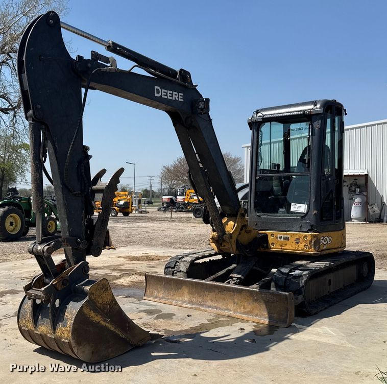 2010 John Deere 50D mini excavator - DM5702