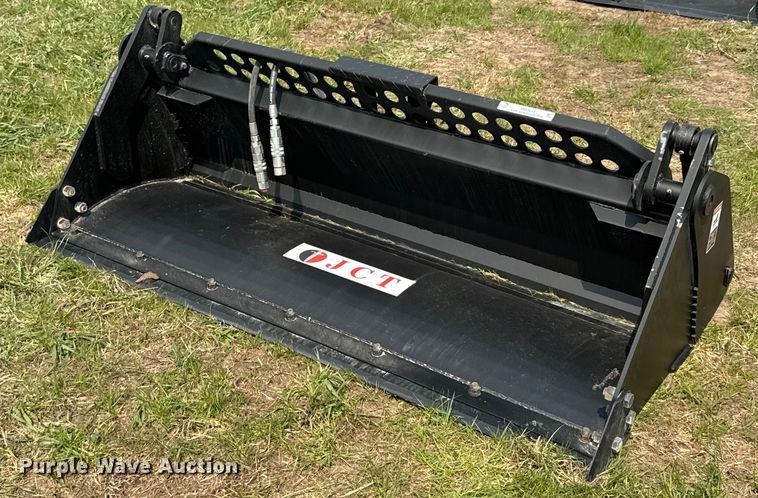 JCT Attachments skid steer four-in-one bucket - DO0834