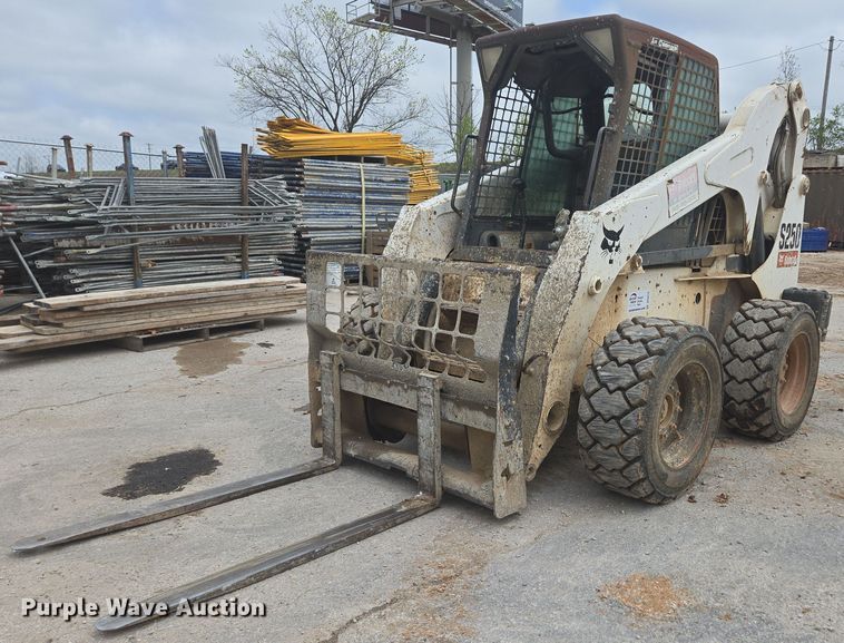 2006 Bobcat S250 skid steer loader - DP6279