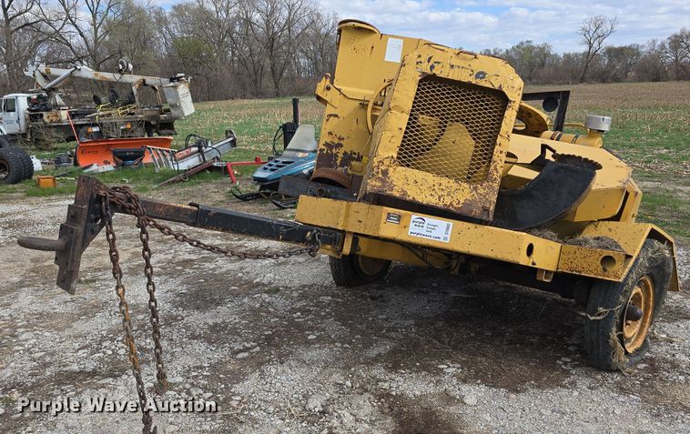 1990 Vermeer 1250BC wood chipper - DT6802
