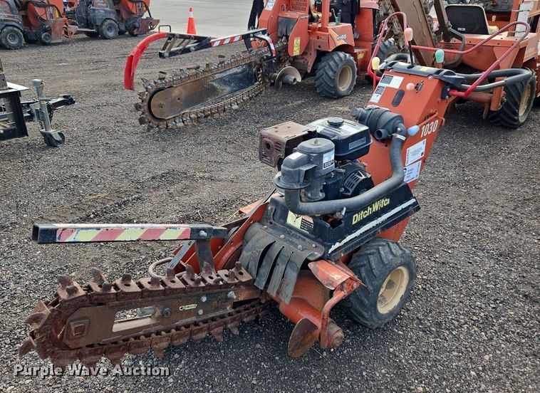 2000 Ditch Witch 1030H trencher - DT7091