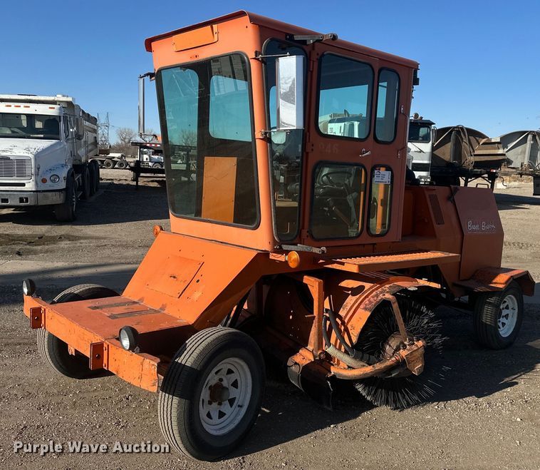 1997 Broce Broom RC300 broom - DT7157