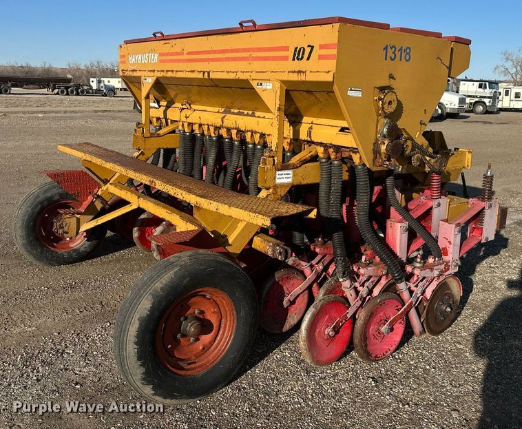 Haybuster 107 grain drill - DT7158