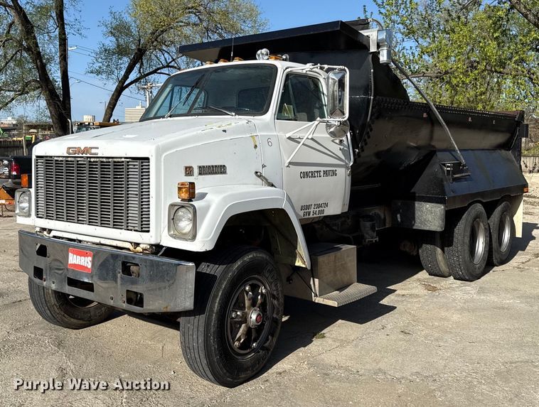 1984 GMC Brigadier dump truck - DY8012