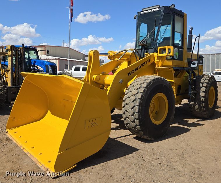 1990 Komatsu WA320-1 wheel loader - EC0931