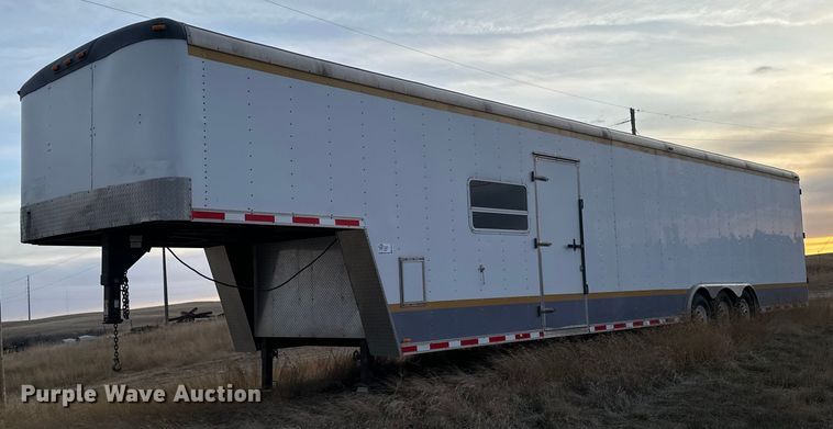 2002 Forest River CMG844TTA4 enclosed cargo trailer - EC2374