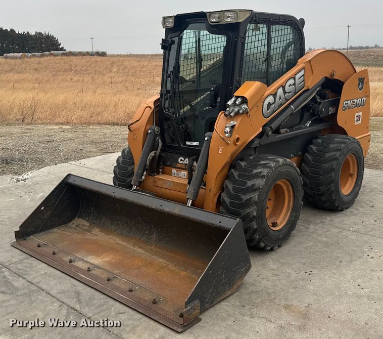 2013 Case SV300 skid steer loader - EG6269