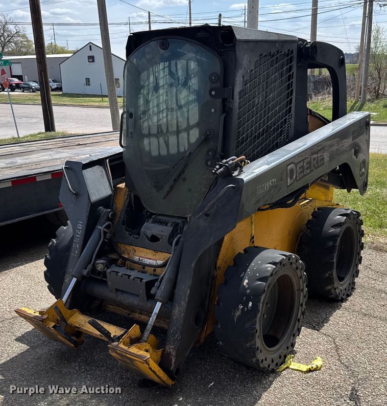 John Deere 326D skid steer loader - EG6277