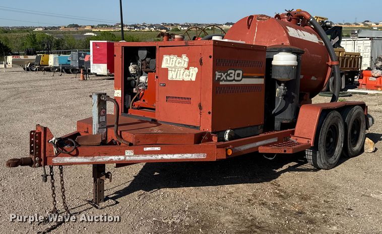 2002 Ditch Witch FX30S vacuum excavator - EJ3624