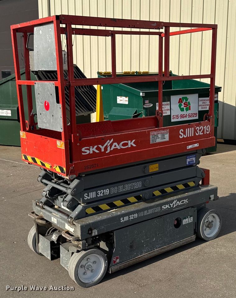 2006 Skyjack SJIII 3219 scissor lift - EM3800