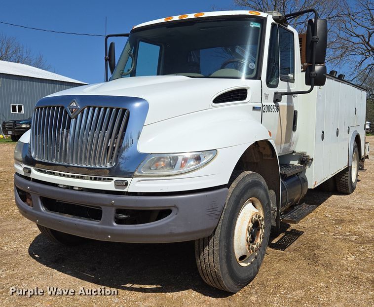 2009 International 4400 SBA utility / service truck - EN3604