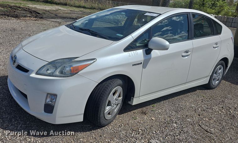 2011 Toyota Prius  - DO7880