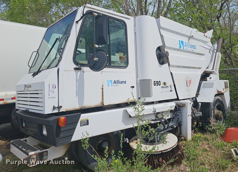 2008 Allianz Johnston street sweeper - DO7903
