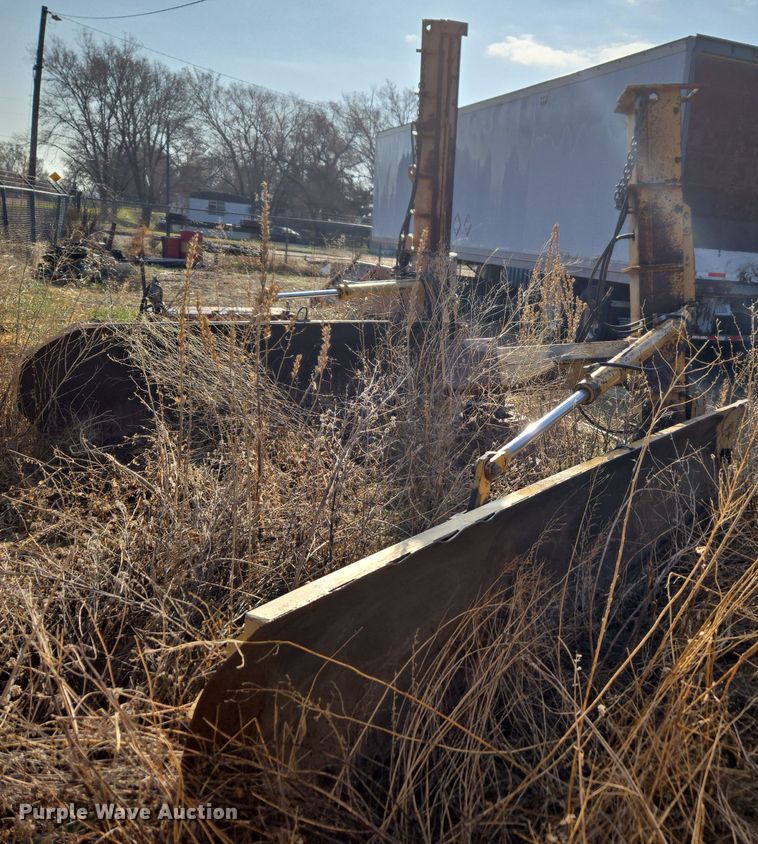 12' 8" W motor grader wing blade - DT7118