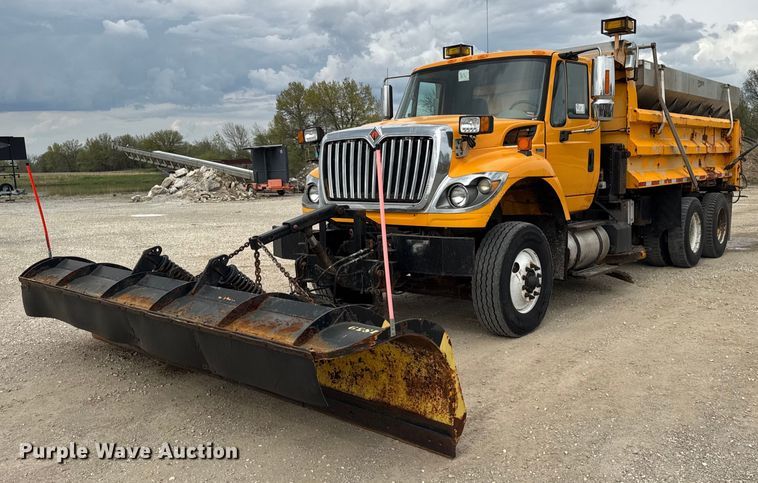 2012 International WorkStar 7500 dump truck - DU3482